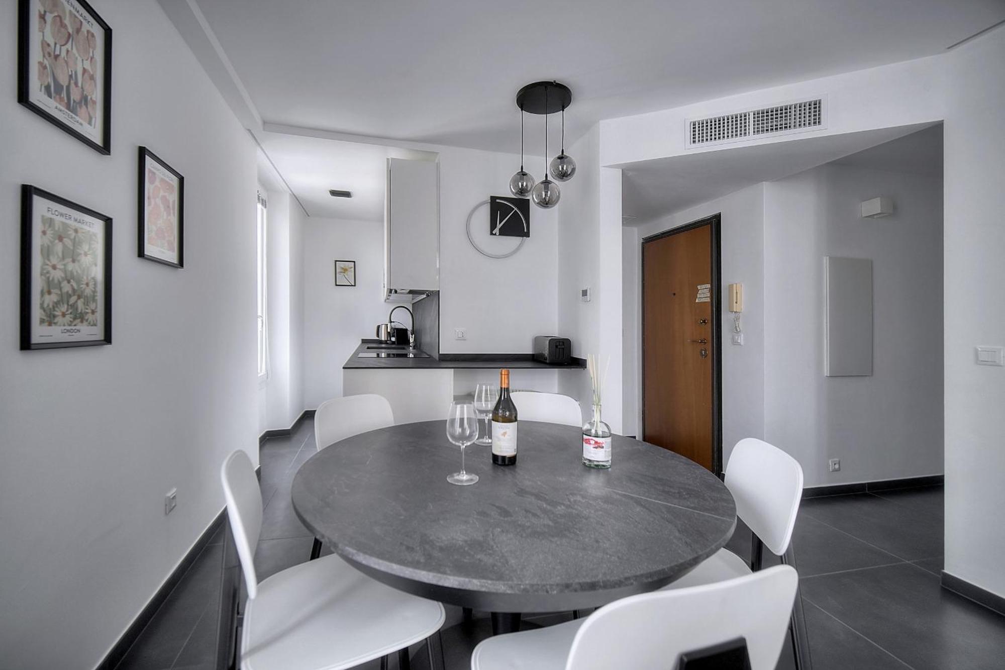 Appartement Grand 2 Pieces Moderne Carre D Or A1b205 *